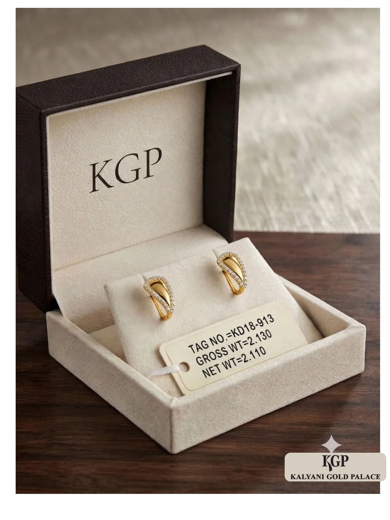  Elegant Gold Leaf Design Diamond-Style Earrings