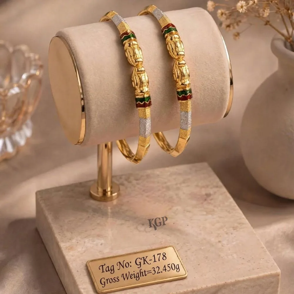 Royal Temple Motif Gold Kada