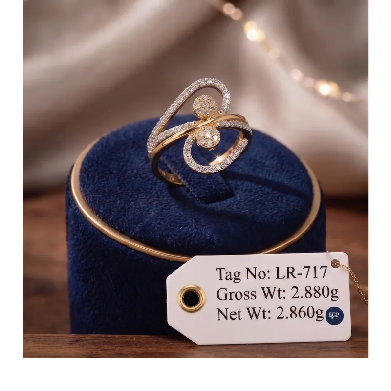 The Swirl Duet Diamond Ring